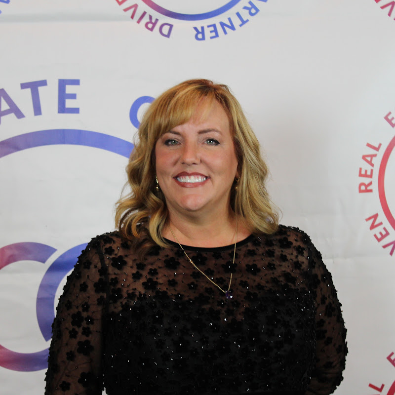 Julie Muse I Real Estate Investor & Coach 🏡