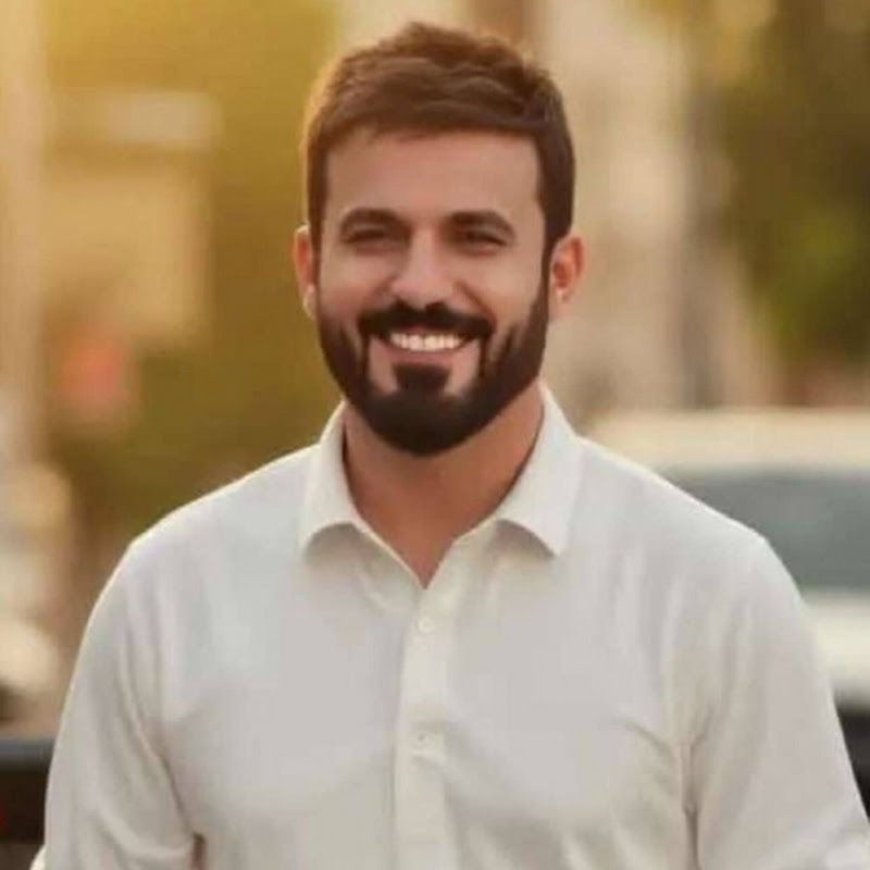 الاعلامية الدلفية