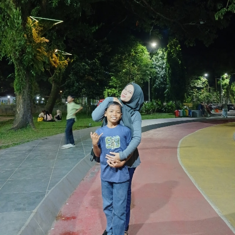 Hire cibeuteur01 — News & Current Events YouTube creator for sponsorships