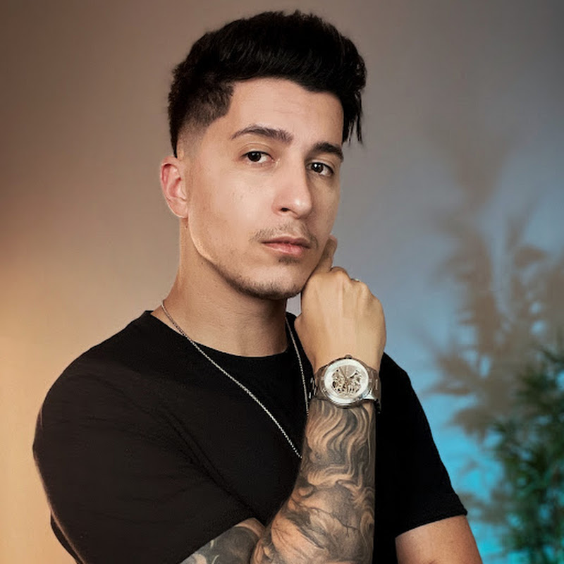Denis Rhomays