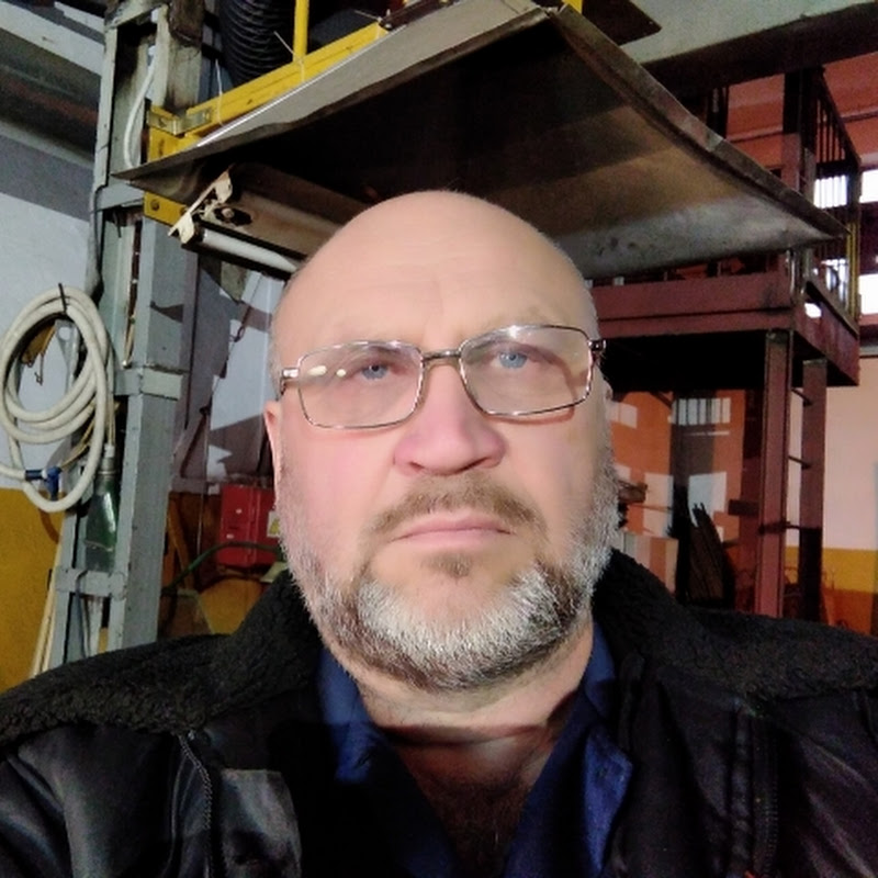 Казахстанец в Украине Logo