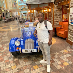 Singer Bliss (Desmond Porter)