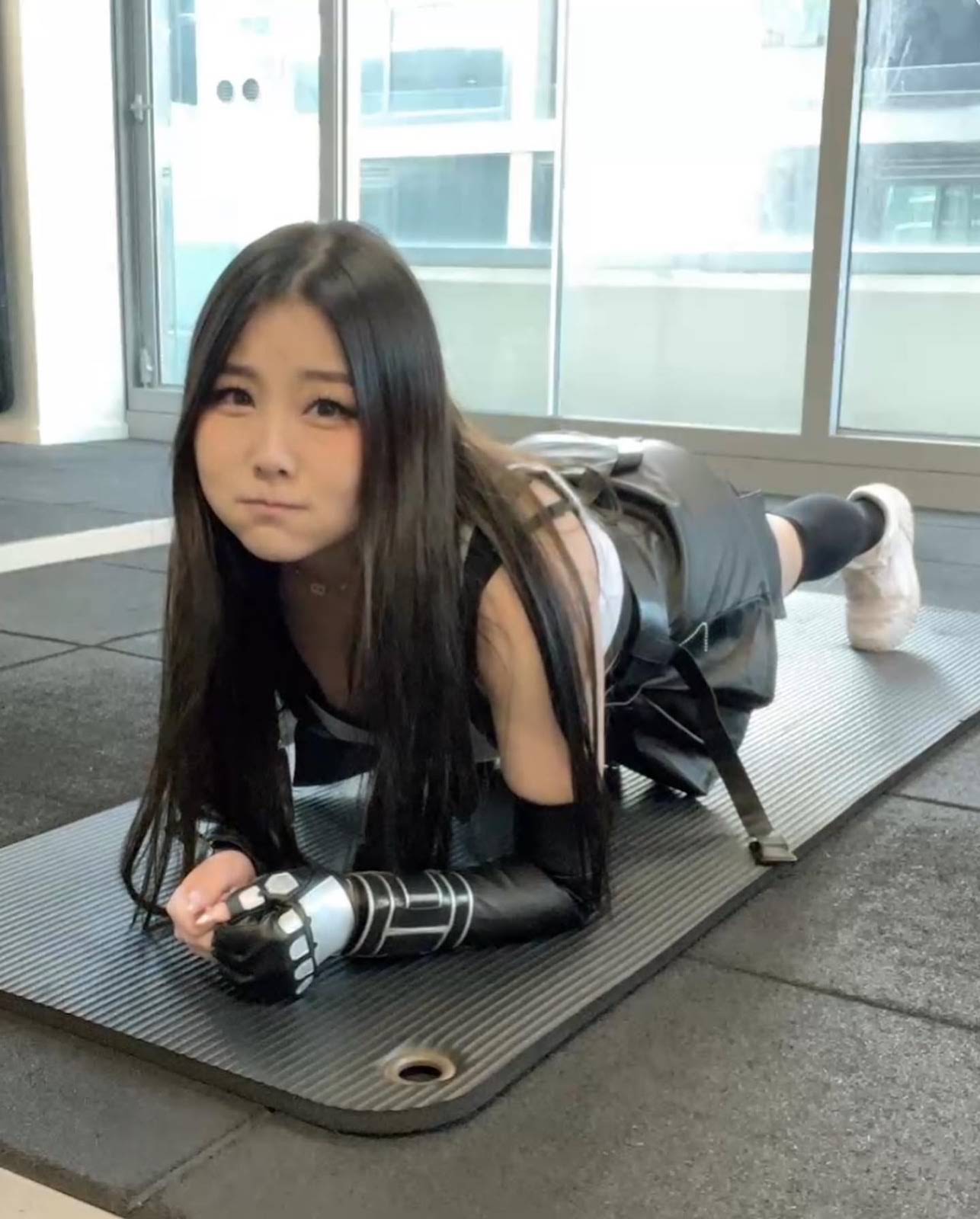 Post from HANA - YouTube