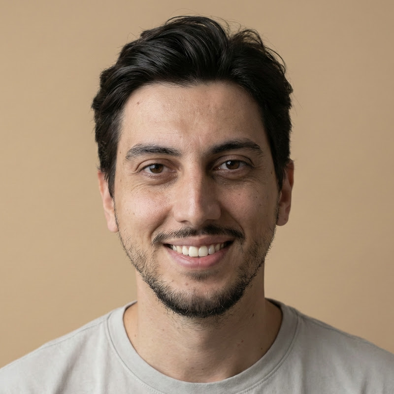 Luccas Góes - Método Naghol Logo