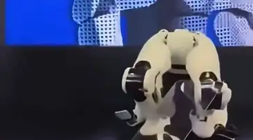 Última hora: robot humanoide se desploma durante una presentación de Qualcomm y el video se hace viral