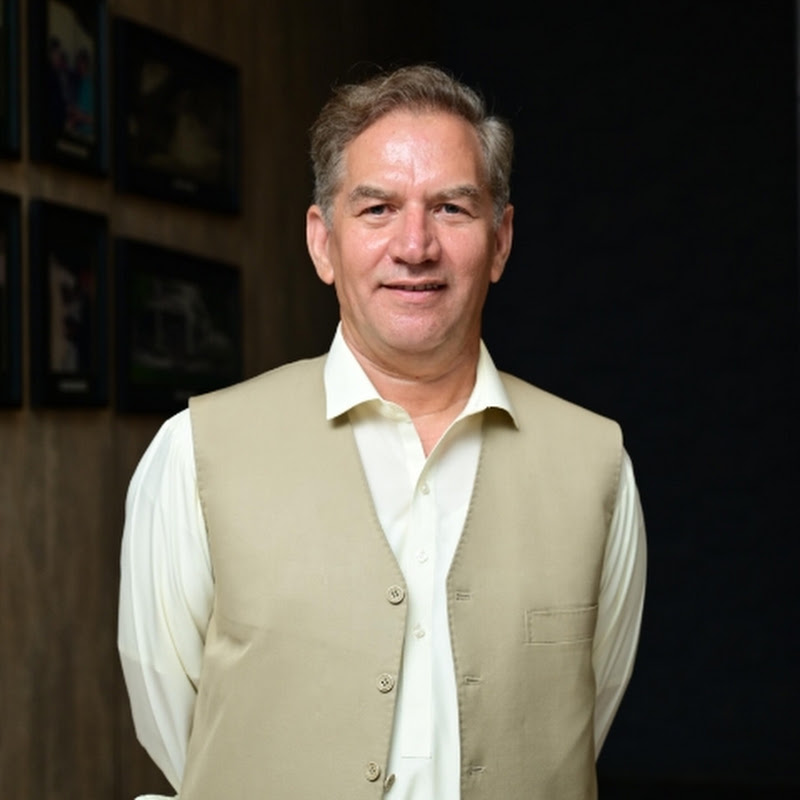Hassan Khan