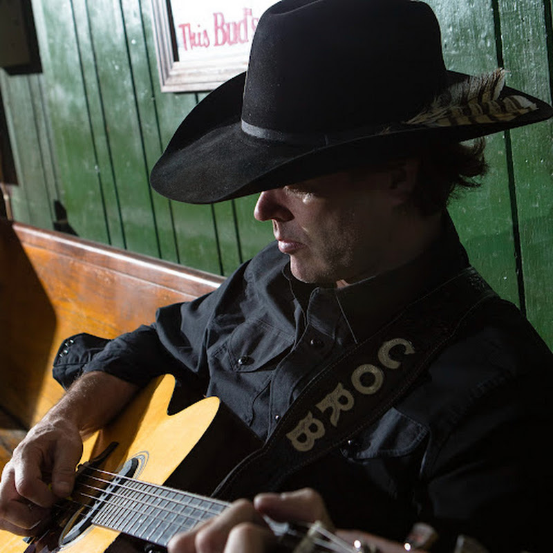 Corb Lund
