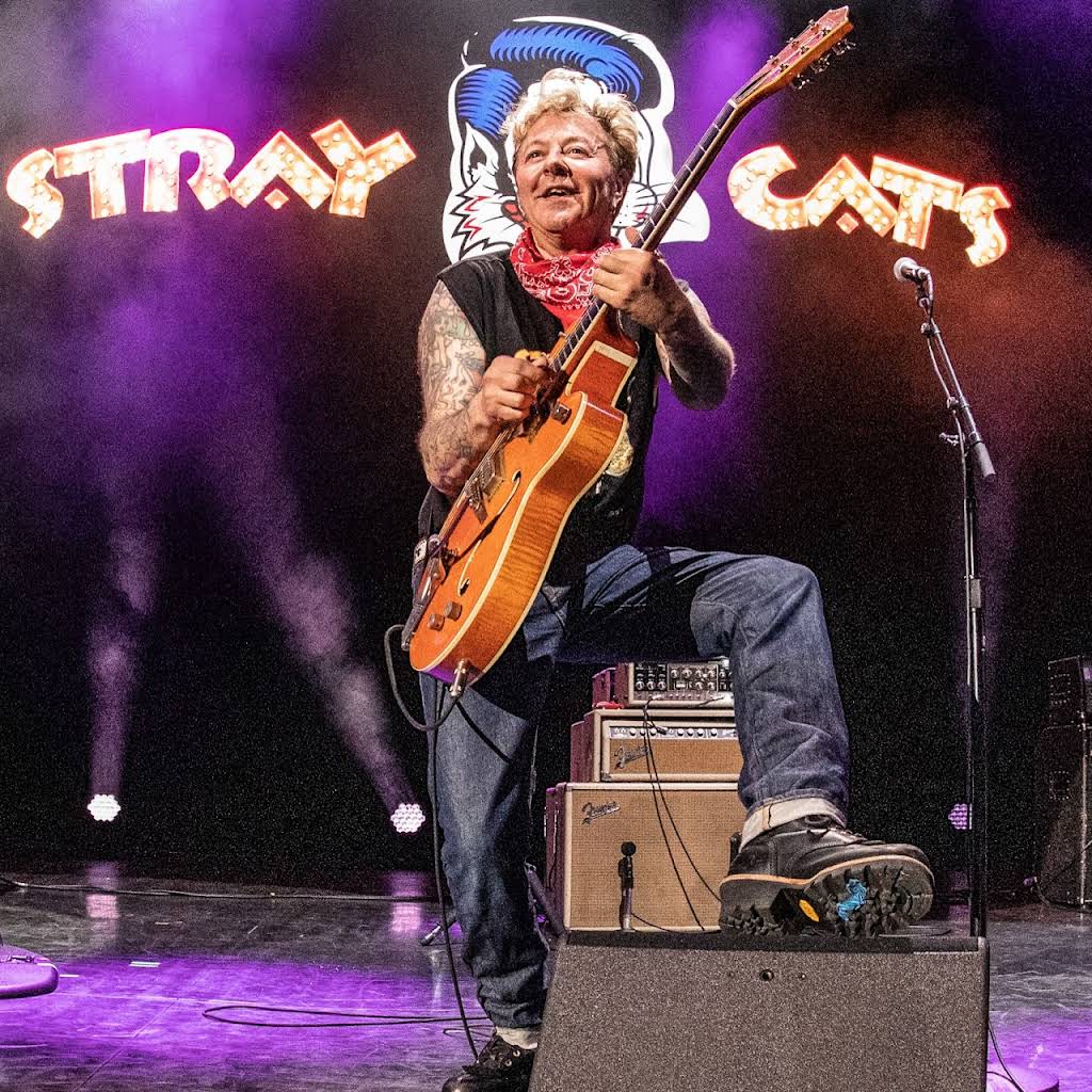 Stray Cats - YouTube