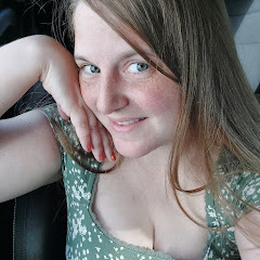 Meggles37 channel thumbnail