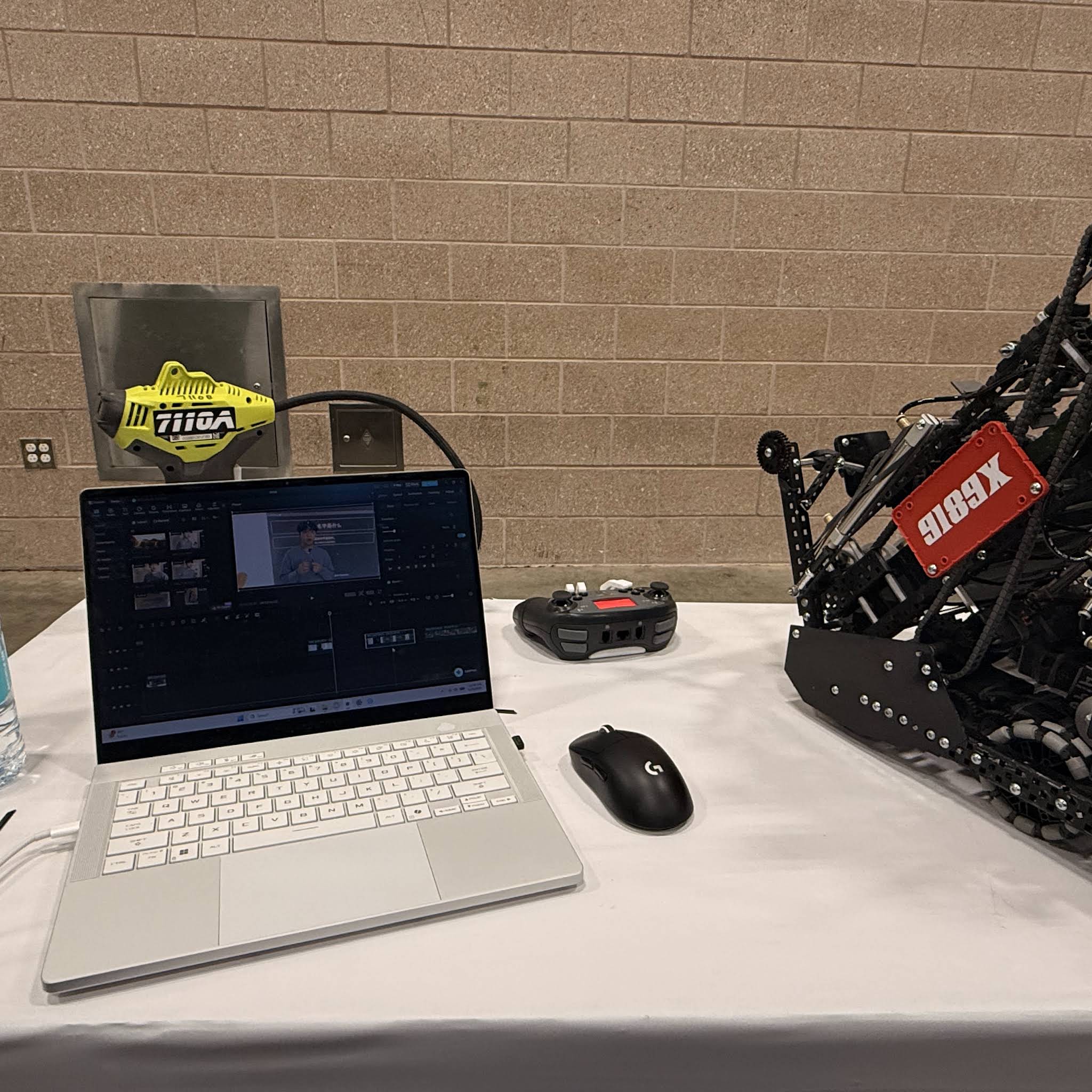 Post from Luke does robotics