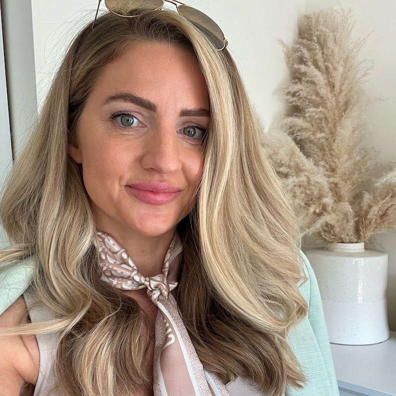 Brow Bar & Beauty - permanent make up artist