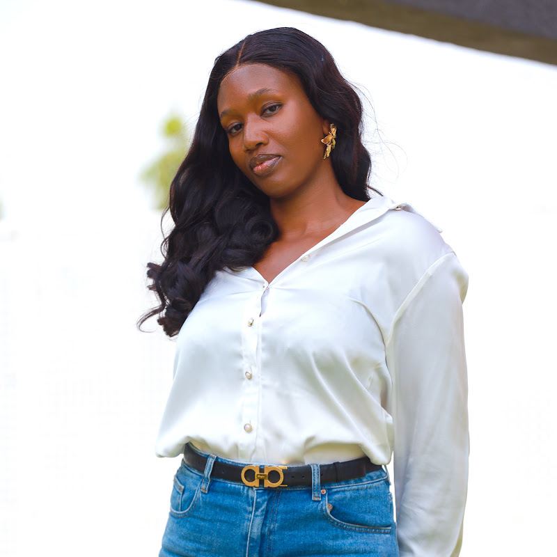 MARY SOMFIE_REALTOR