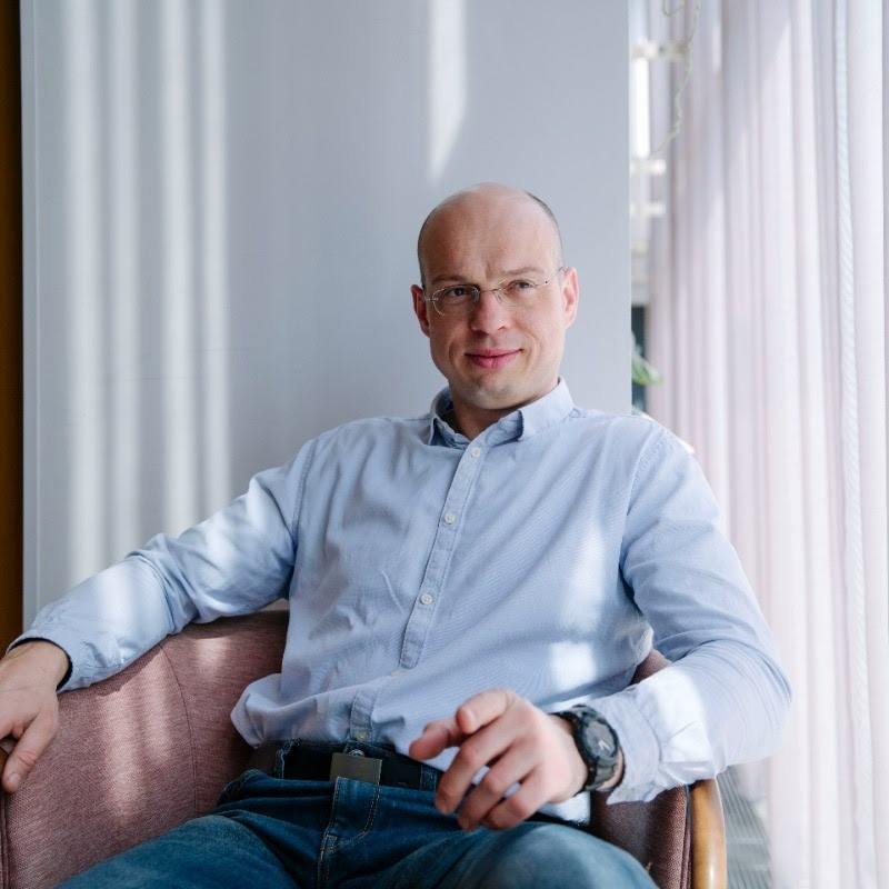 Ask Faleskini — The Midlife Crisis Clarity Compas