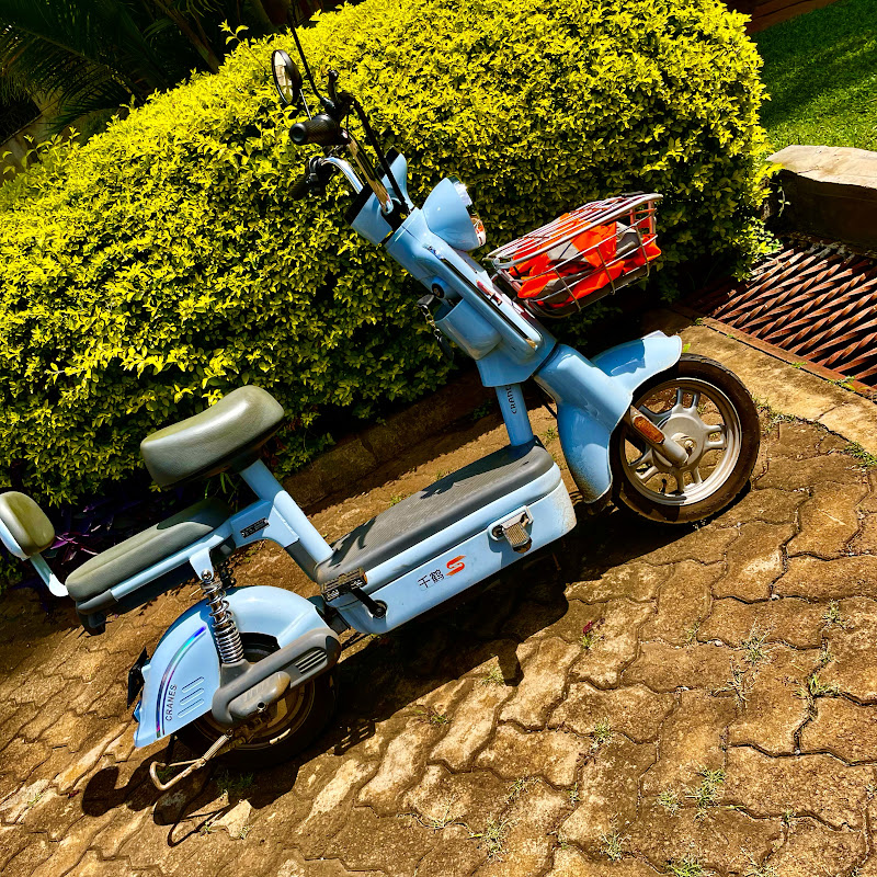 Yassir Aslam (E-rider)