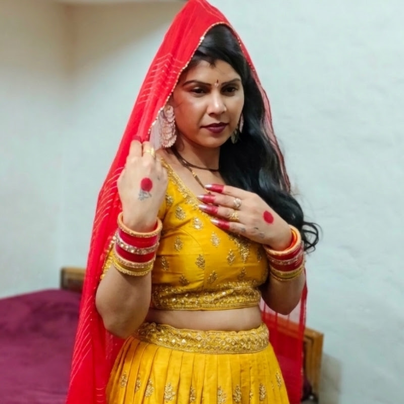Naina Vlogger 