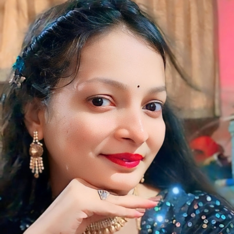 Seema Nayak.. Life,,,, Style