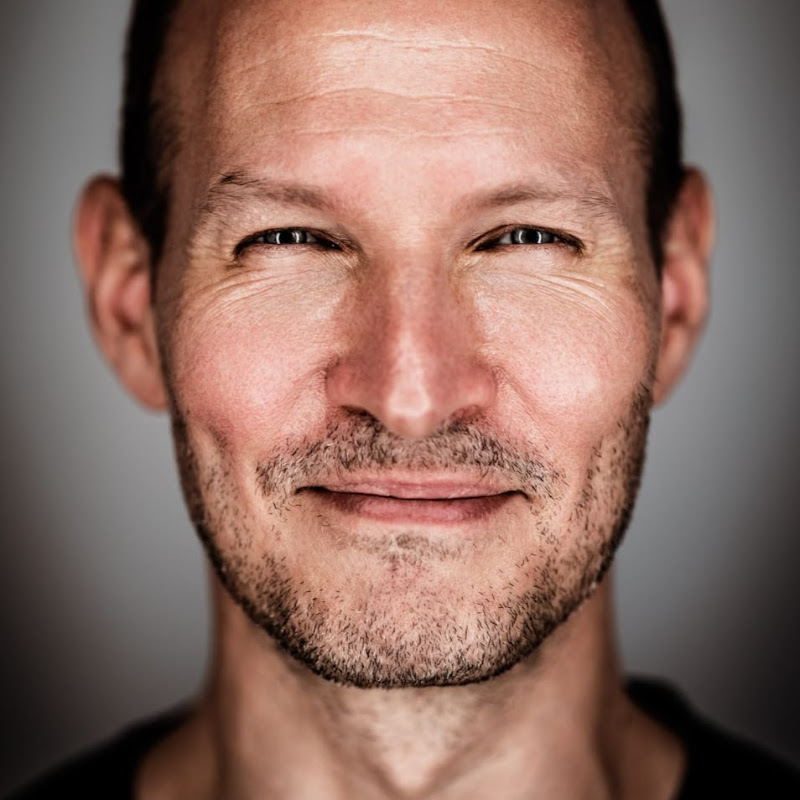 Maxim Jago