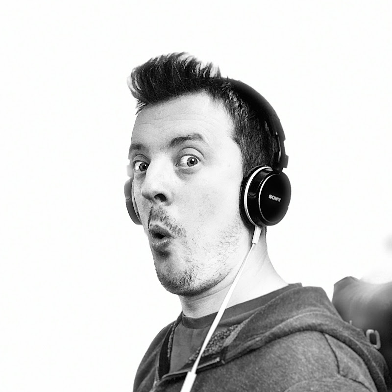 Daniel Stringer Logo