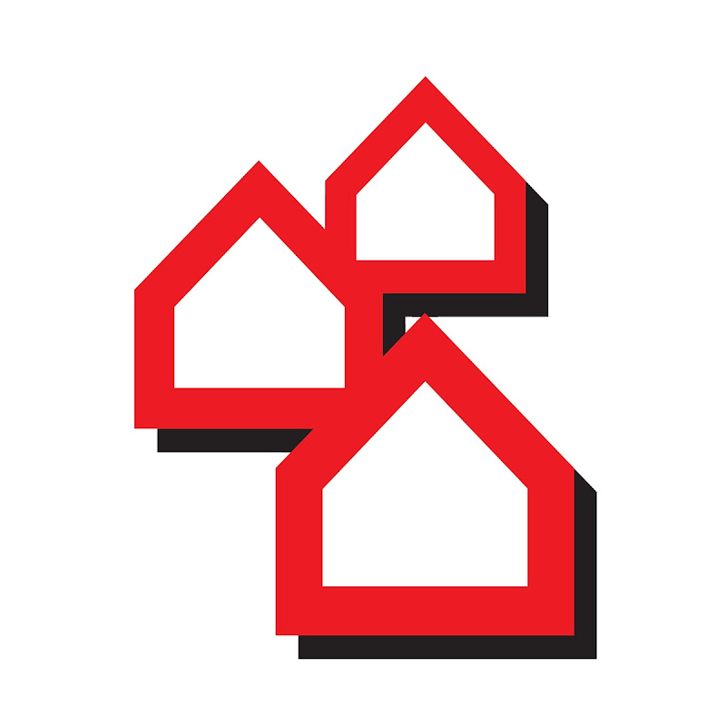 BAUHAUS SZAKÁRUHÁZAK