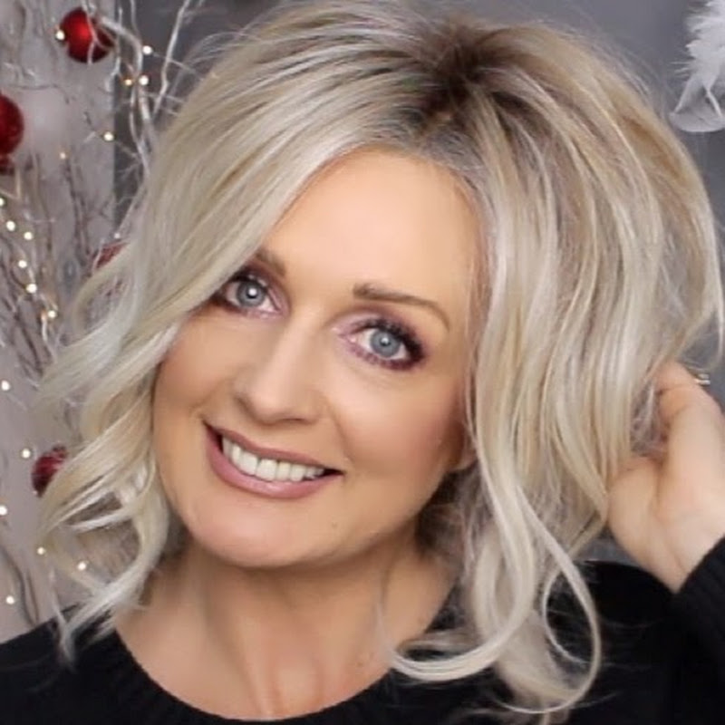 Stay Fabulous with Nisha Logo