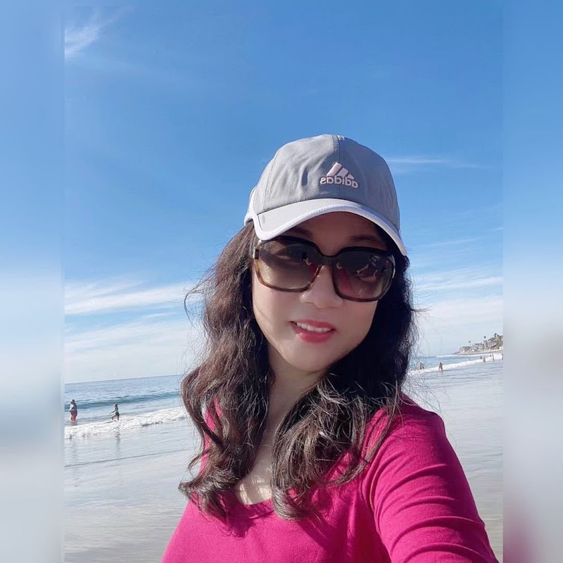 昕老师跨国生活 Logo