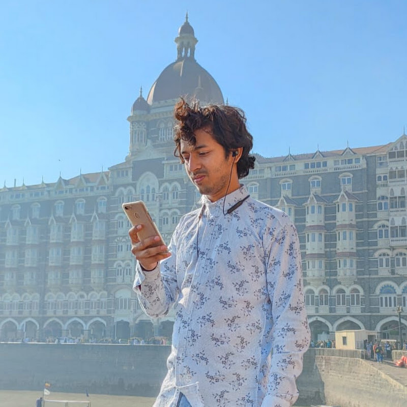 Rishi Desi Tourist  channel avatar