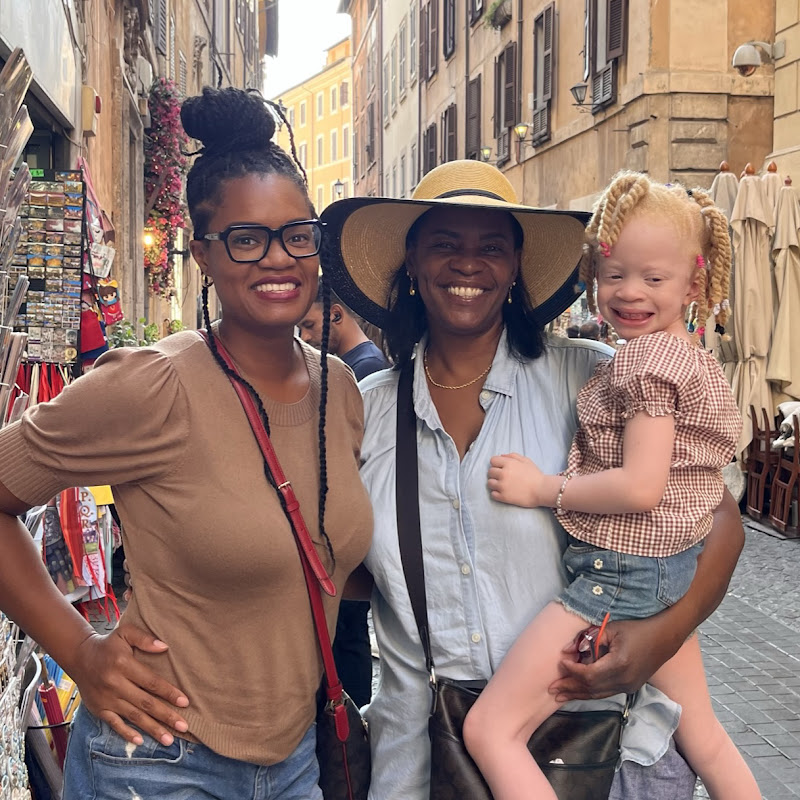 Tiffanie Family Travels