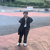 리뷰하는 회사원