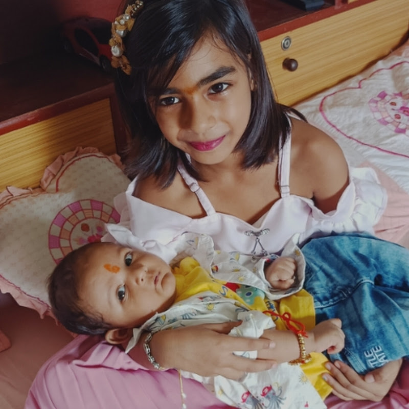 Tanishka and Kiyansh 