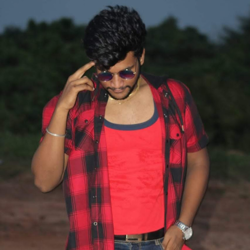 Karthik madhan vlogger