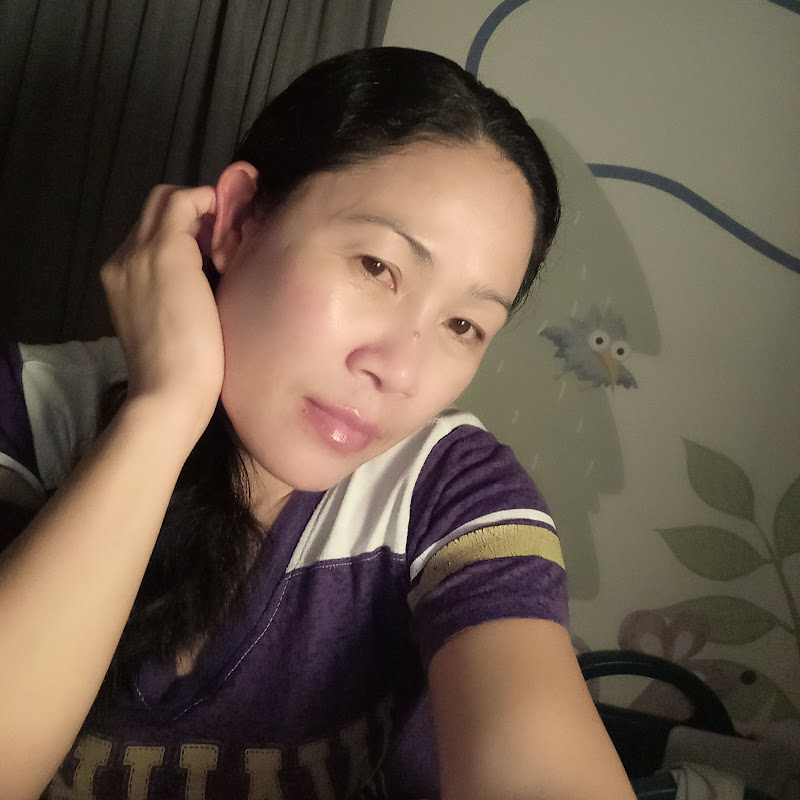 Flora vlogs