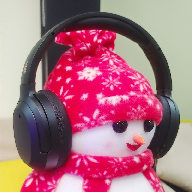Pc build girl
