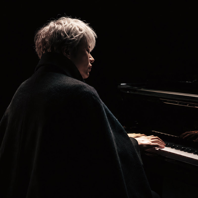 The Lonely Piano