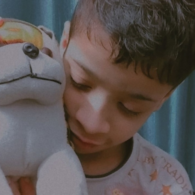 Hire Rudraksha Singh — Arts & Crafts YouTube creator for sponsorships