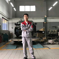 Master Xiao Wu repairs cars. profile image