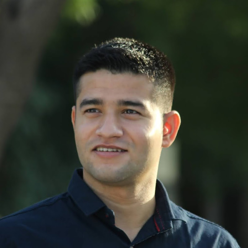 Yog Guru Deepak Sharma