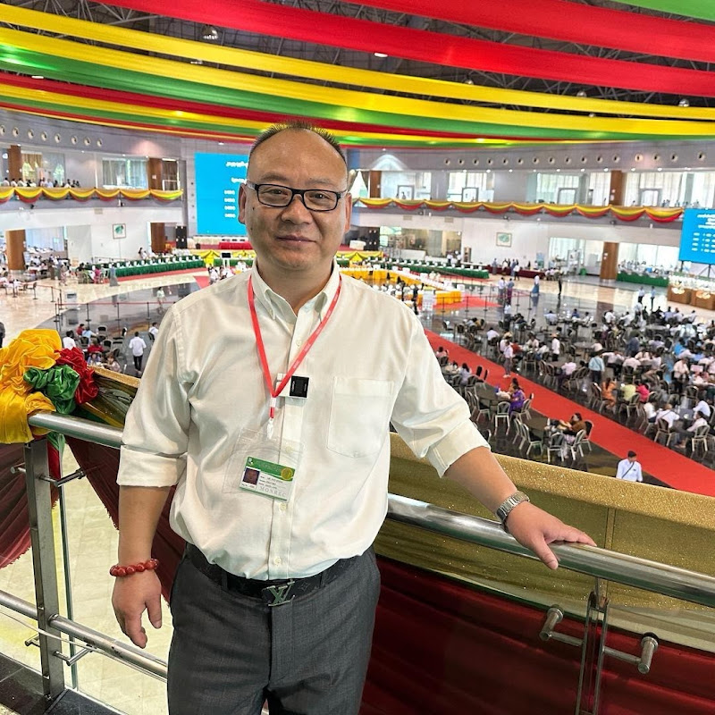 千彤老金翡翠 Logo