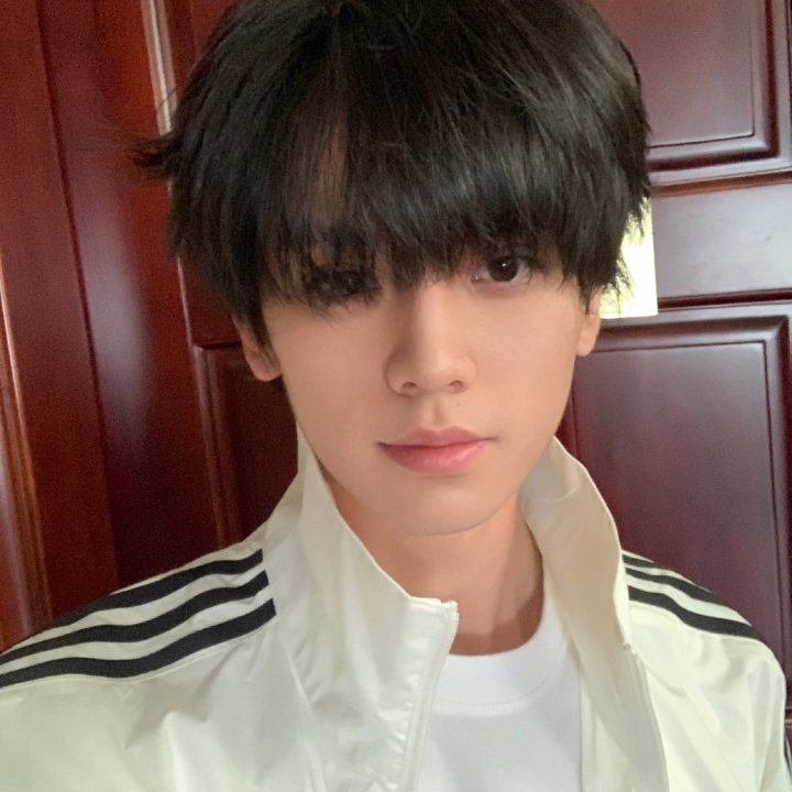 Post from TOP登陆少年-左航⁰⁵²² - YouTube