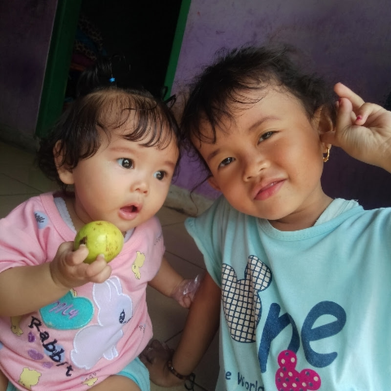 Hire keluargabahagia — Mom Vlogs & Family Life (Older Kids) YouTube creator for sponsorships