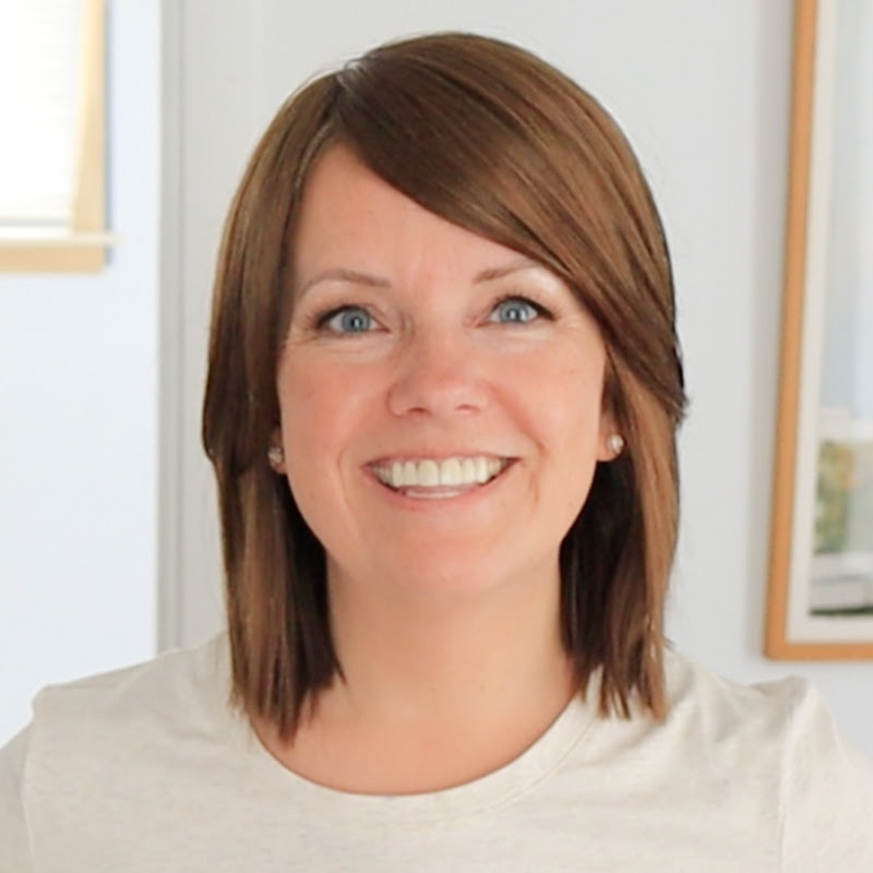 The Minimal Mom Logo