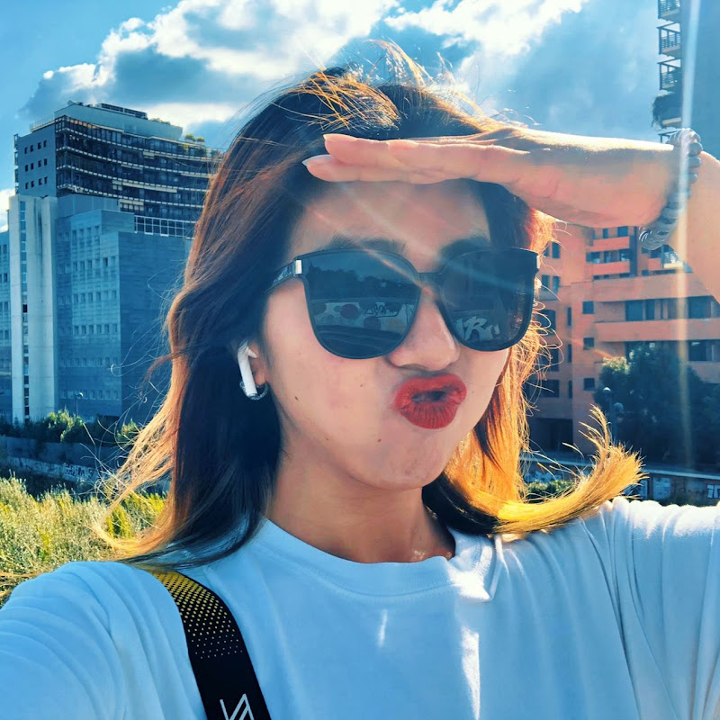 Nail Chinese with Stella