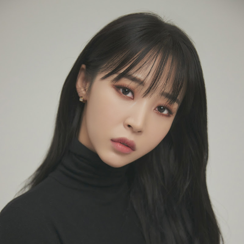 문별이다 moonbyul2da Logo