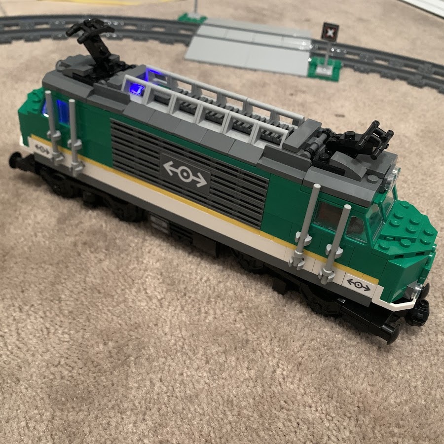 Lego train - YouTube