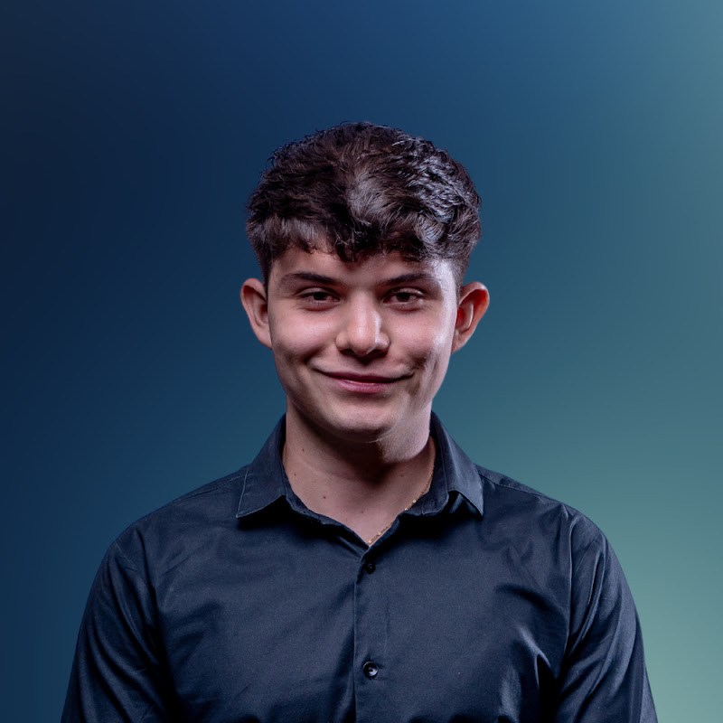 Marco A. García  Logo