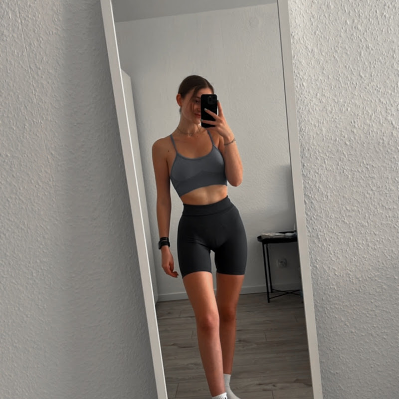 Lara icon
