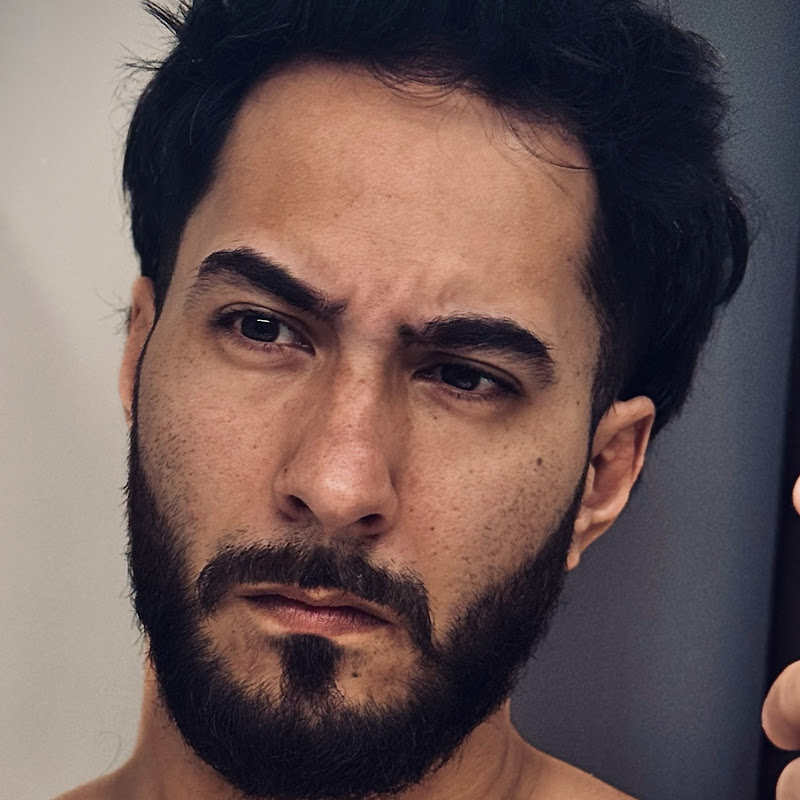 Joe Reacts (Eshplume)