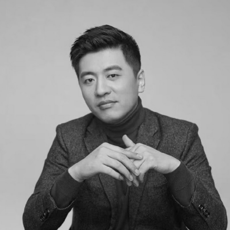 女孩问都说美国不好，为什么都去美国留学，张雪峰:你TM还真信啊