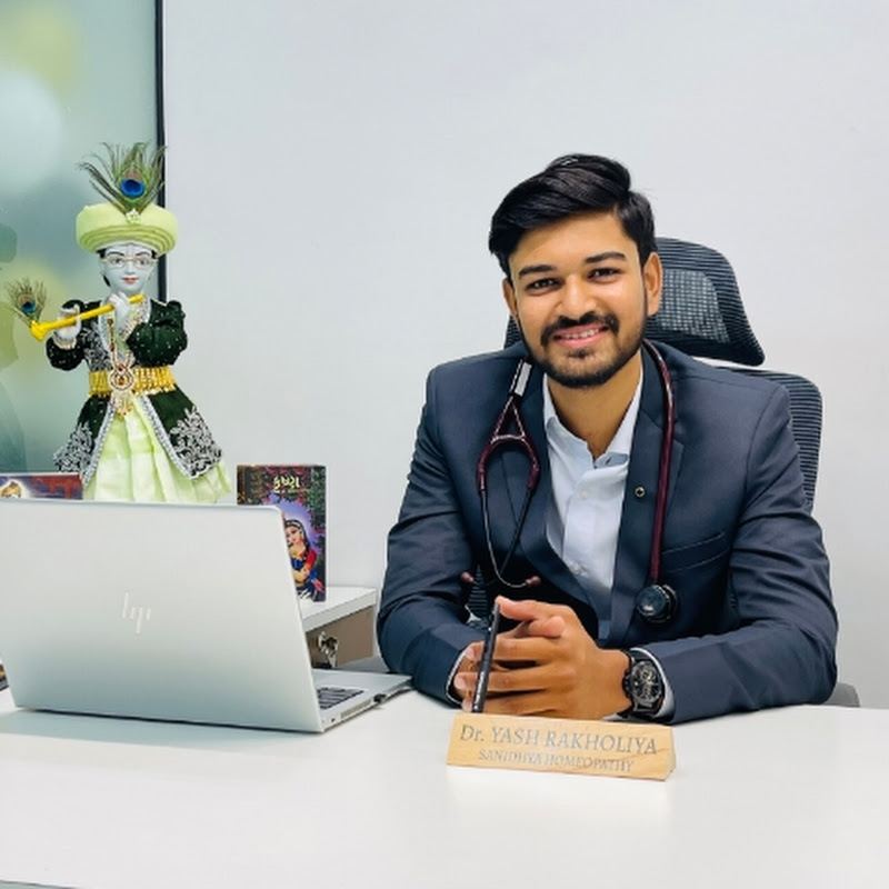 Dr. YASH RAKHOLIYA 