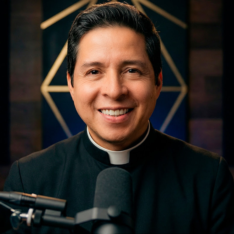 Padre Mario Castañeda