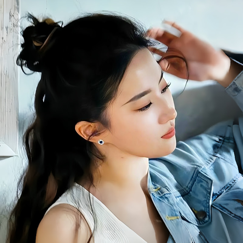 小妹愛玩槍 Logo